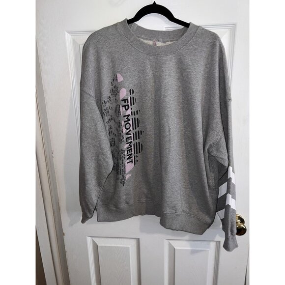 NWOT Free People Movement All Star Logo Oversized Crewneck Pullover Sweatshirt S - Picture 3 of 12